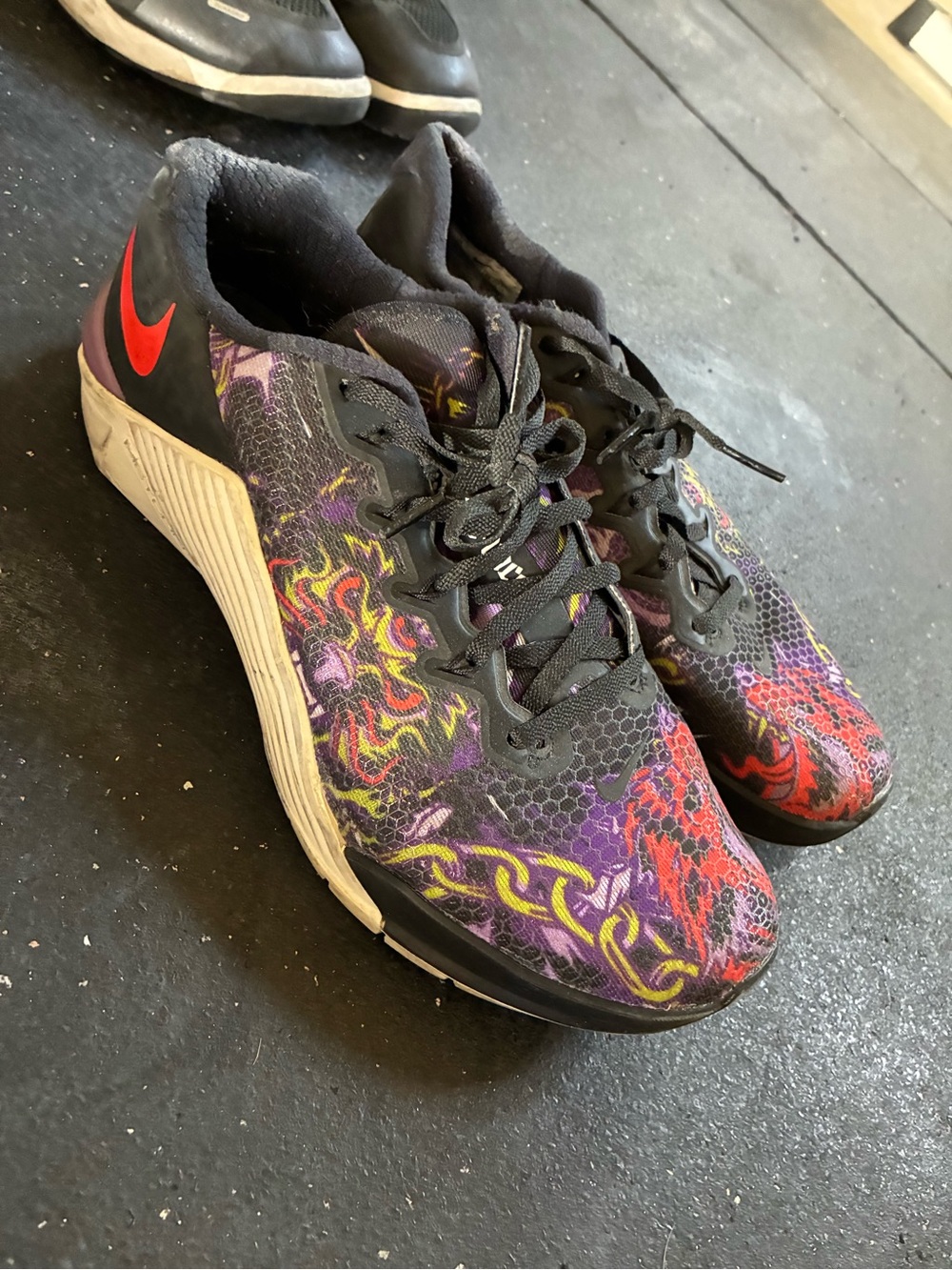 Nike Women’s Black, Purple & Red Graphic Training Sneakers